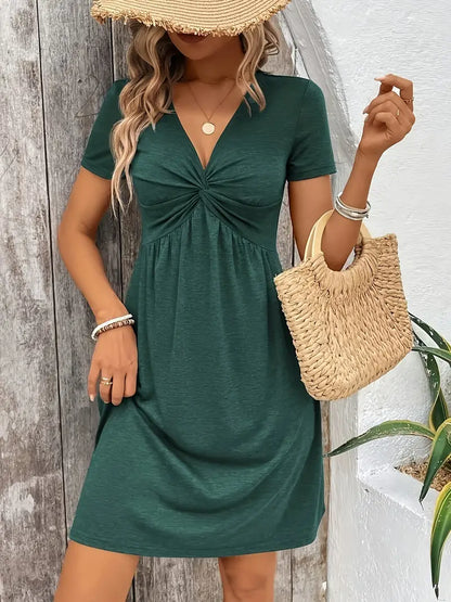 Holly | Elegant klänning med V-ringning